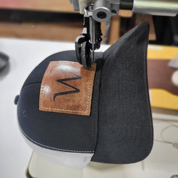 Custom Trucker Leather patch hat with stitched logo letter of your choice - Picture 8 of 9